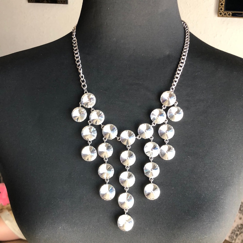 Beautiful Rhine Stone necklace. Great for a cocktail or wedding party dress.